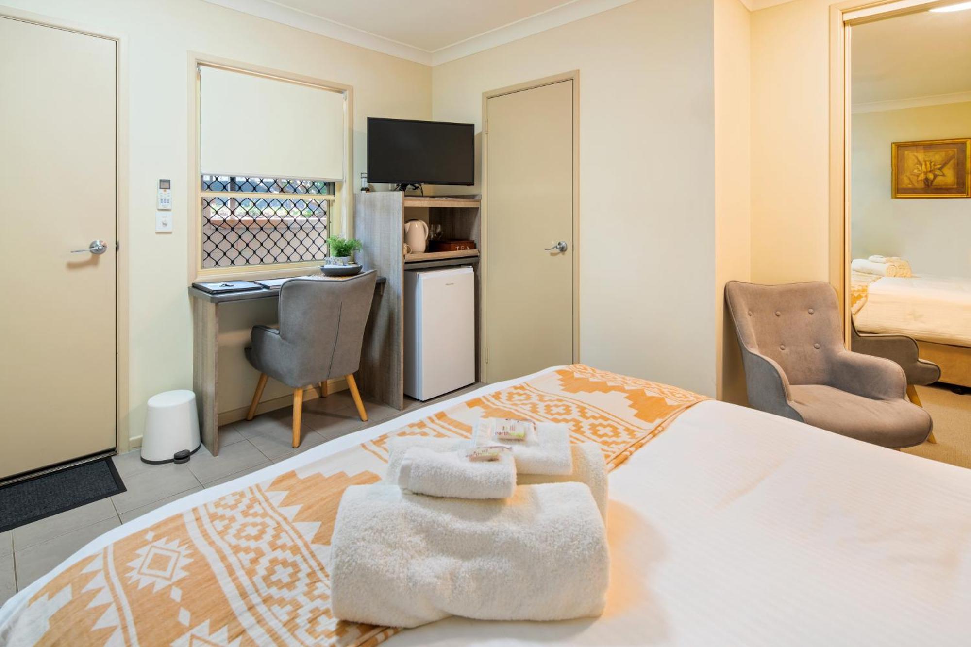 The Guesthouse Maleny Room photo