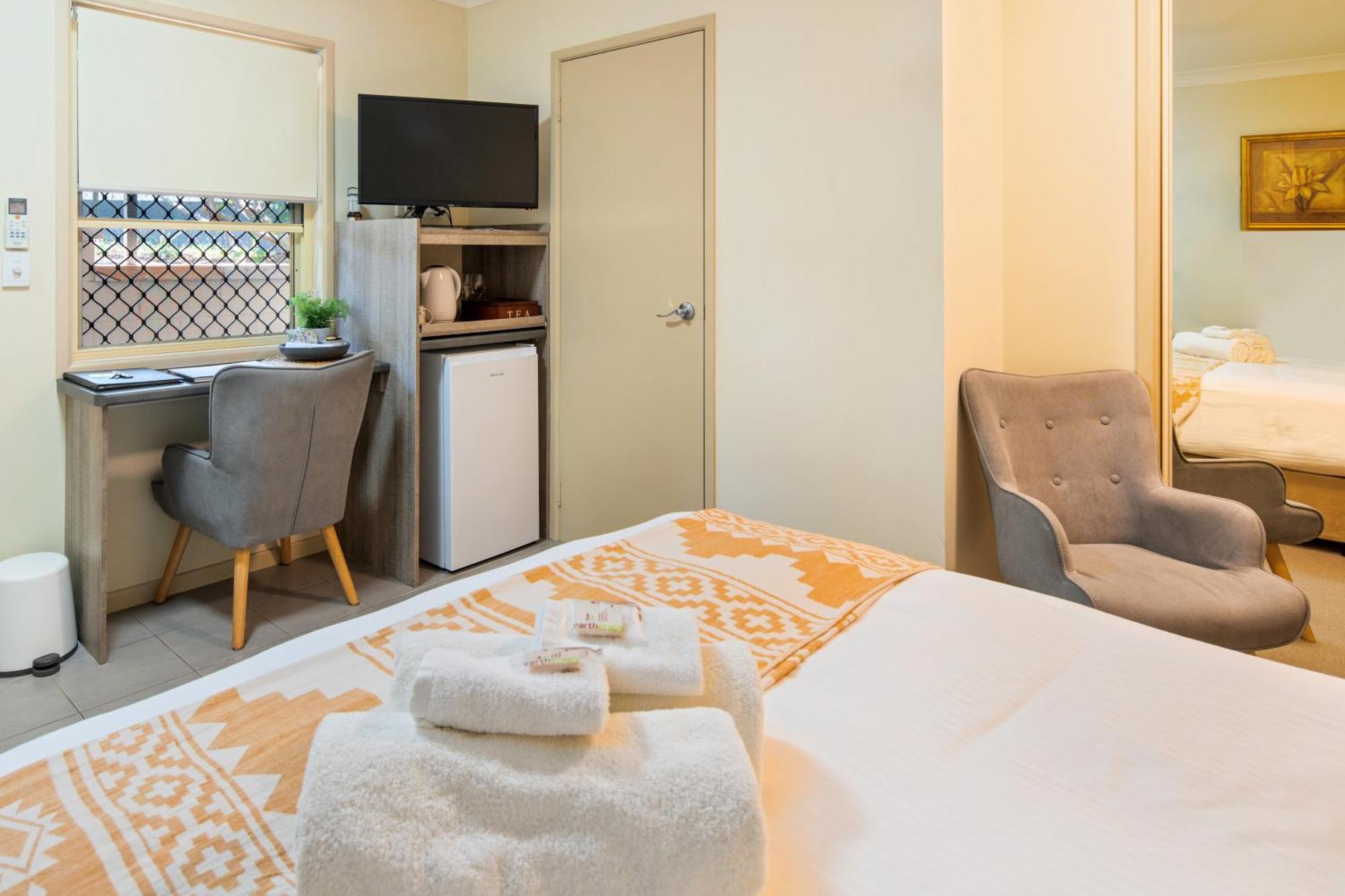 The Guesthouse Maleny Room photo
